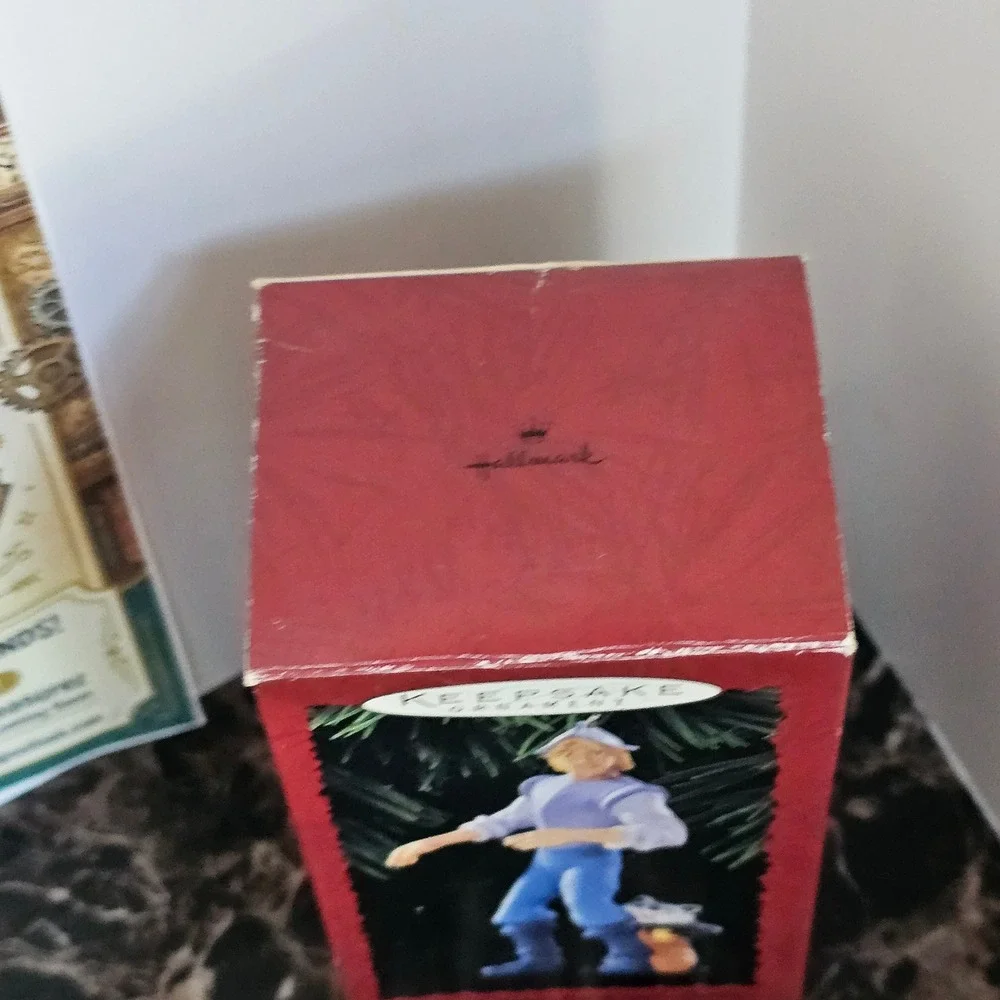 Hallmark keepsake ornament